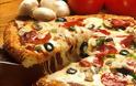 Τρως την πίτσα λάθος -Ενας ειδικός αποκαλύπτει το σωστό τρόπο