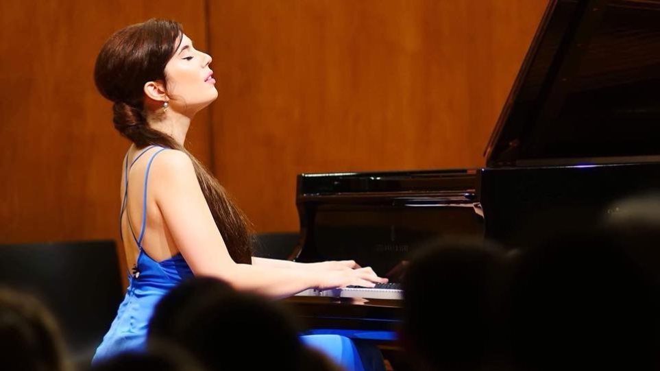 Μεγάλη διάκριση για την πιανίστα Νεφέλη Μουσούρα: Θα δώσει ρεσιτάλ στο φεστιβάλ του Σάλτσμπουργκ - Φωτογραφία 1