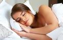 Ποια η σχέση του ύπνου με τον πονοκέφαλο; Τι να κάνετε για να κοιμηθείτε καλύτερα