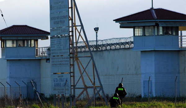 Απέδρασαν Αλβανοί βαρυποινίτες από τις φυλακές Κασσάνδρας - Φωτογραφία 1