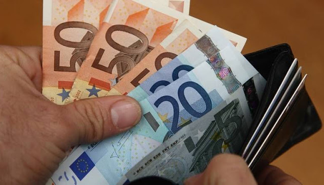 Στρατιωτικός βρήκε πορτοφόλι με 1.800 ευρώ που ανήκε σε Τούρκο πολίτη και το παρέδωσε στην Αστυνομία - Φωτογραφία 1