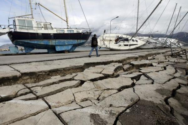 Οι μεγαλύτεροι σεισμοί που έχουν πλήξει την Ελλάδα (εικόνες + video) - Φωτογραφία 8