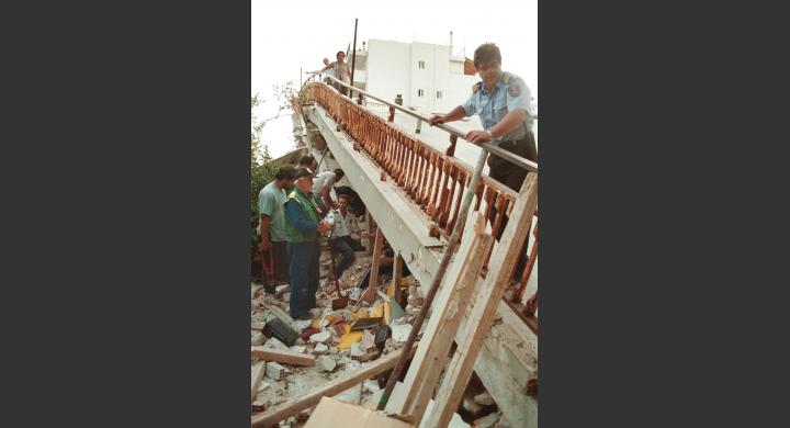 «Ξύπνησαν» μνήμες από το 1999 - Οι μεγάλοι σεισμοί στην Ελλάδα - Φωτογραφία 26