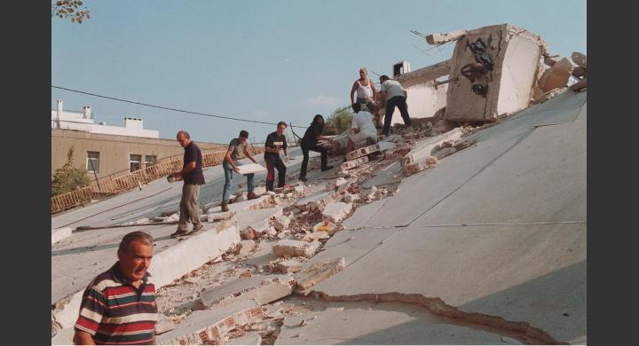«Ξύπνησαν» μνήμες από το 1999 - Οι μεγάλοι σεισμοί στην Ελλάδα - Φωτογραφία 29