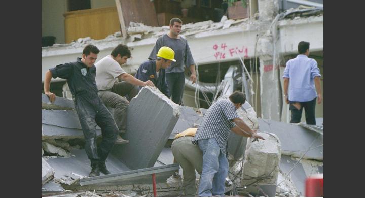 «Ξύπνησαν» μνήμες από το 1999 - Οι μεγάλοι σεισμοί στην Ελλάδα - Φωτογραφία 45