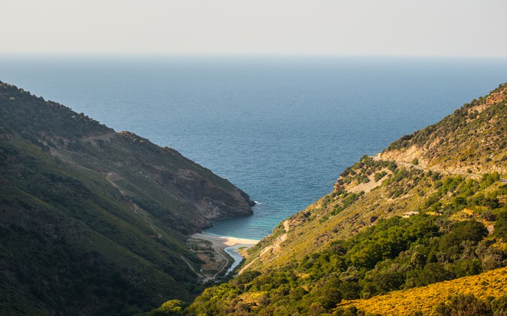 Ζήστε αξέχαστες στιγμές σε 30 εξωτικές παραλίες της Ελλάδας - Φωτογραφία 4