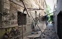 Φωτογραφικό οδοιπορικό μετά τα 5,1 Ρίχτερ: Έπεσαν παλιά κτίρια, κατέρρευσε ο ταινιόδρομος στον Πειραιά - Φωτογραφία 16
