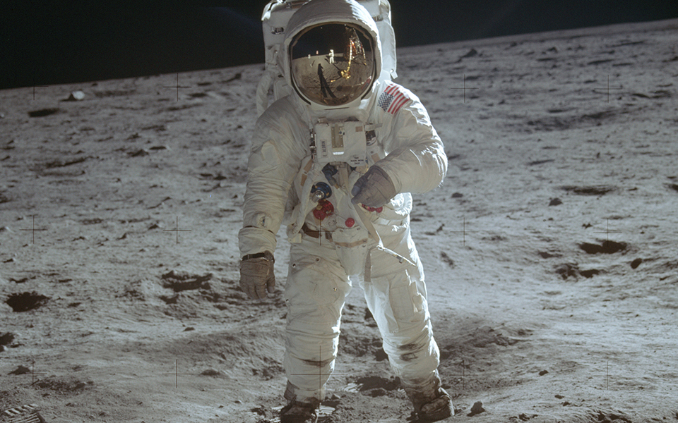 Πριν από 50 χρόνια έγινε το «μικρό βήμα» του Νιλ Άρμστρονγκ στη Σελήνη - Φωτογραφία 2