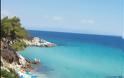 Χαλκιδική: Βαφτίζουν τις παραλίες «πριβέ» με το έτσι θέλω - Φωτογραφία 4