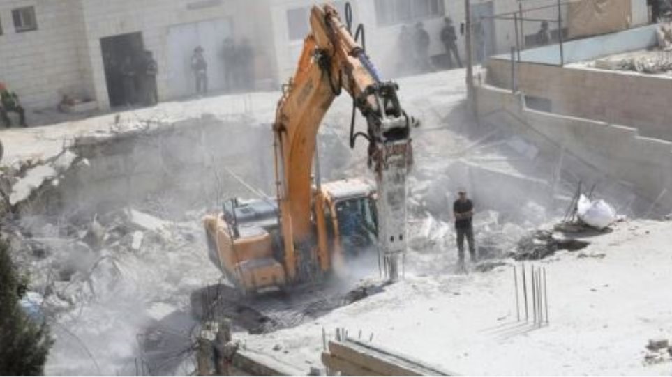 Το Ισραήλ κατεδαφίζει σπίτια Παλαιστινίων στα όρια Ανατολικής Ιερουσαλήμ-Δυτικής Όχθης - Φωτογραφία 1
