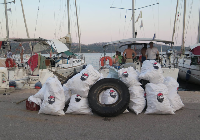 ΧΡΗΣΤΟΣ ΜΠΟΝΗΣ: Οι PIRATES καθάρισαν τις ακτές και τα σκουπίδια τα εναπόθεσαν στο λιμάνι του Αστακού - Η Δημοτική Αρχή αδιαφορεί και κατά τα άλλα θέλουμε τουρισμό... - Φωτογραφία 1