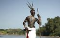 Η παραδοσιακή ζωή μιας φυλής στην Κένυα πριν την εξαφανίσει η τεχνολογία (Φωτογραφίες) - Φωτογραφία 11