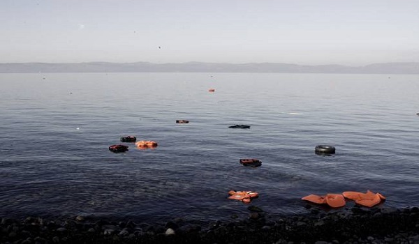 Τραγωδία στα ανοικτά της Λιβύης - Φόβοι για για πάνω από 100 νεκρούς σε ναυάγιο - Φωτογραφία 1