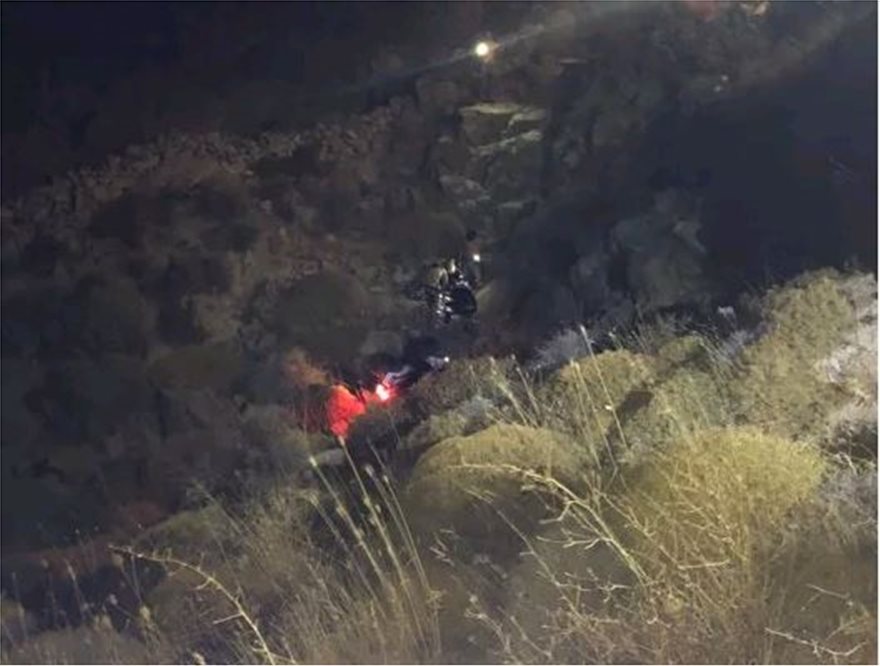 Μύκονος: «Γουρούνα» έπεσε σε γκρεμό 20 μέτρων – Σοβαρά τραυματισμένη μια 22χρονη - Φωτογραφία 3