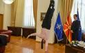 Σκόπια: Κατακόρυφο μπροστά στον πρόεδρο της χώρας έκανε ο πρέσβης του Ισραήλ