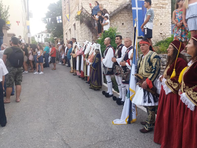 Το ΜΕΣΟΛΟΓΓΙ τίμησε το νησί ΚΑΛΑΜΟΣ για τη μεγάλη του προσφορά στον εθνικοαπελευθερωτικό αγώνα [ΦΩΤΟ -ΒΙΝΤΕΟ] - Φωτογραφία 52