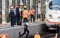 Τραγικό θάνατο βρήκε οκτάχρονος όταν άνδρας τον έσπρωξε στις ράγες του τρένου
