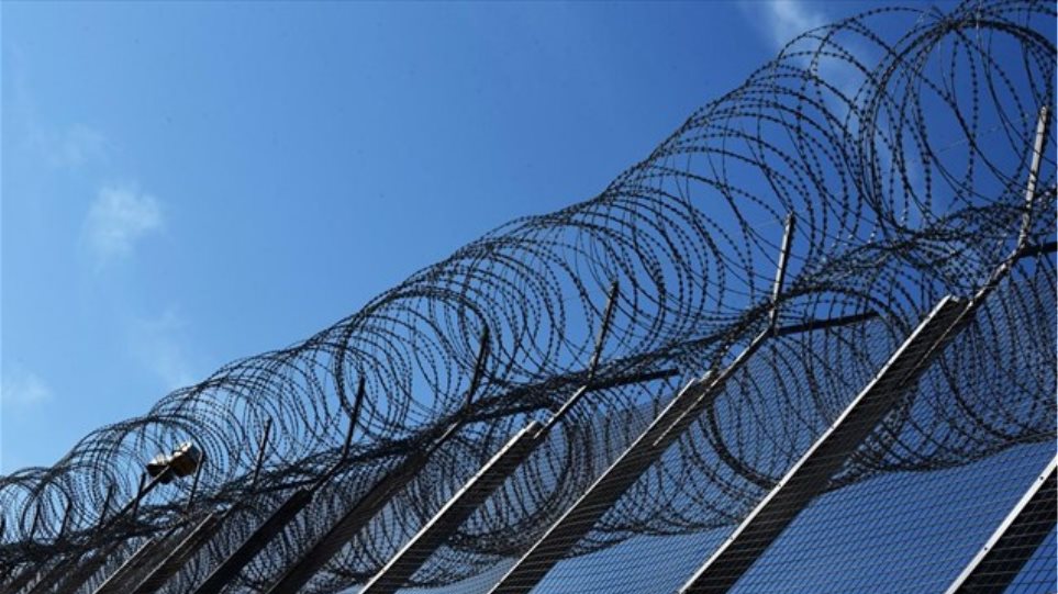 Χίος: Πέντε αλλοδαποί κρατούμενοι έκαναν βασανιστήρια σε ομοεθνή τους μέσα στις φυλακές! - Φωτογραφία 1