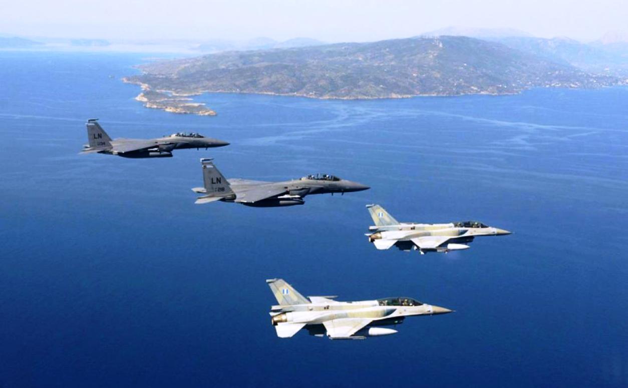 Αιγαίο: 60 τουρκικές παραβιάσεις και πέντε εικονικές αερομαχίες - Φωτογραφία 1