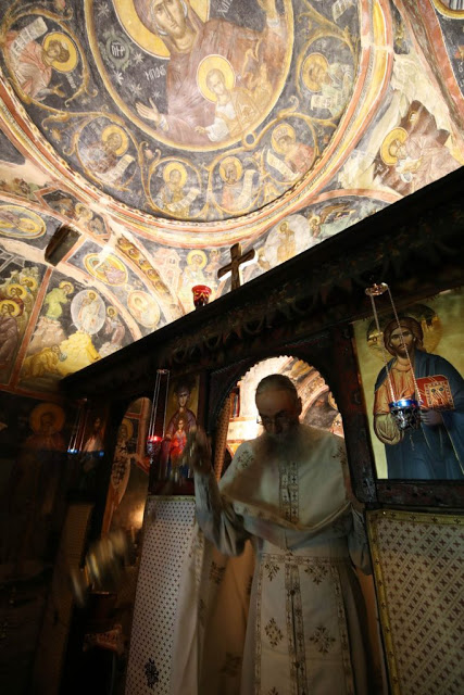 12340 - Ιερό Βατοπαιδινό Κελλί Αγίου Προκοπίου. Φωτογραφίες από τη γιορτή του Αγίου Προκοπίου και των τοιχογραφιών (14ου αι.) στο παρεκκλήσι του Αγίου Ιωάννου του Θεολόγου - Φωτογραφία 17