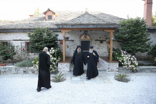 12340 - Ιερό Βατοπαιδινό Κελλί Αγίου Προκοπίου. Φωτογραφίες από τη γιορτή του Αγίου Προκοπίου και των τοιχογραφιών (14ου αι.) στο παρεκκλήσι του Αγίου Ιωάννου του Θεολόγου - Φωτογραφία 36