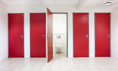 ΑΠΟΚΑΛΥΨΗ: Δείτε πως να διαλέξετε την πιο καθαρή τουαλέτα σε ένα μπαρ, σε έναν σταθμό ή σε οποιονδήποτε άλλο δημόσιο χώρο! - Φωτογραφία 1