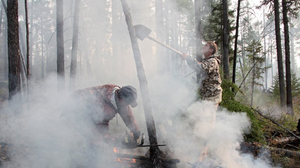 Σε κατάσταση έκτακτης ανάγκης τρεις περιοχές της Σιβηρίας λόγω καταστροφικών πυρκαγιών - Φωτογραφία 1