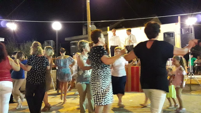 Όμορφο ΓΛΕΝΤΙ με χορούς στα ΠΑΛΙΑΜΠΕΛΑ - [ΦΩΤΟ: Στέλλα Λιάπη] - Φωτογραφία 2