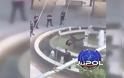 Ισπανία: Αστυνομικός αφοπλίζει με εντυπωσιακό ...πλονζόν άνδρα που κραδαίνει ματσέτα! (video)