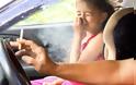 Τσουχτερά πρόστιμα για καπνιστές οδηγούς