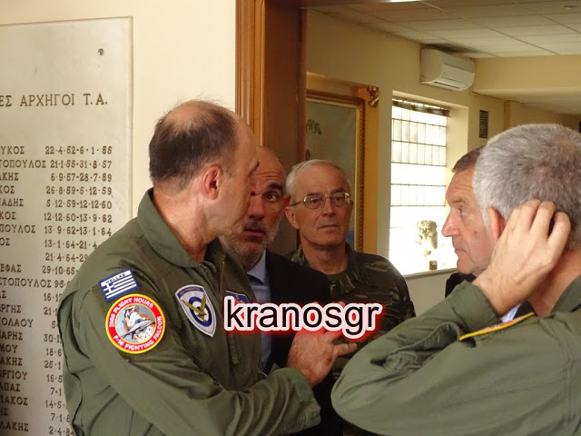 Φωτογραφικά κλικ από την επίσκεψη του ΥΕΘΑ Ν. Παναγιωτόπουλου στο Αρχηγείο Τακτικής Αεροπορίας - Φωτογραφία 44