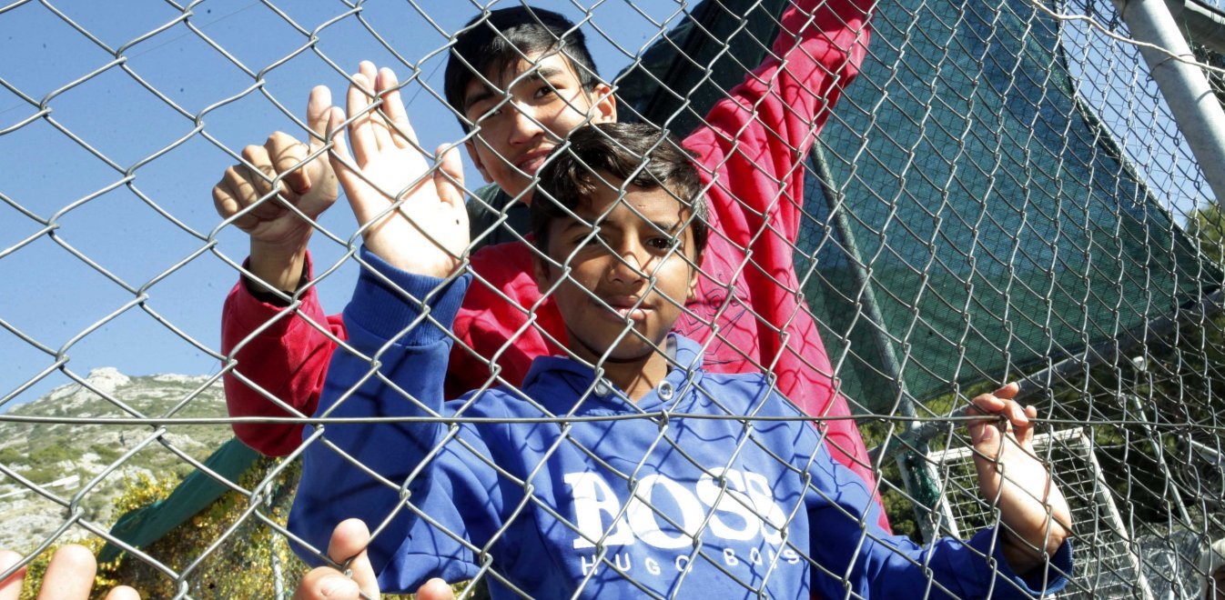 Έσπασαν κάθε ρεκόρ οι μετανάστες και οι πρόσφυγες στα ελληνικά νησιά (pics) - Φωτογραφία 1