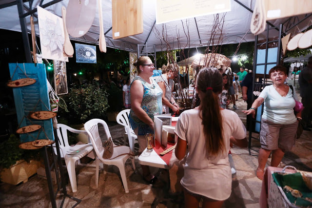 Σύλλογος Γυναικών Αστακού: Με επιτυχία η έκθεση με Γυναικείες δημιουργίες στη Παραλία Αστακού! - [ΦΩΤΟ] - Φωτογραφία 17
