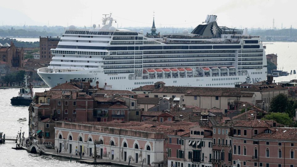 «Φρένο» στα κρουαζιερόπλοια βάζει η Βενετία - Φωτογραφία 1