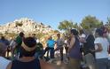 ΑΡΧΟΝΤΟΧΩΡΙ: Με μεγάλη επιτυχία πραγματοποιήθηκε ο περίπατος – ξενάγηση στον αρχαιολογικό χώρο στο Καστρί - Φωτογραφία 2