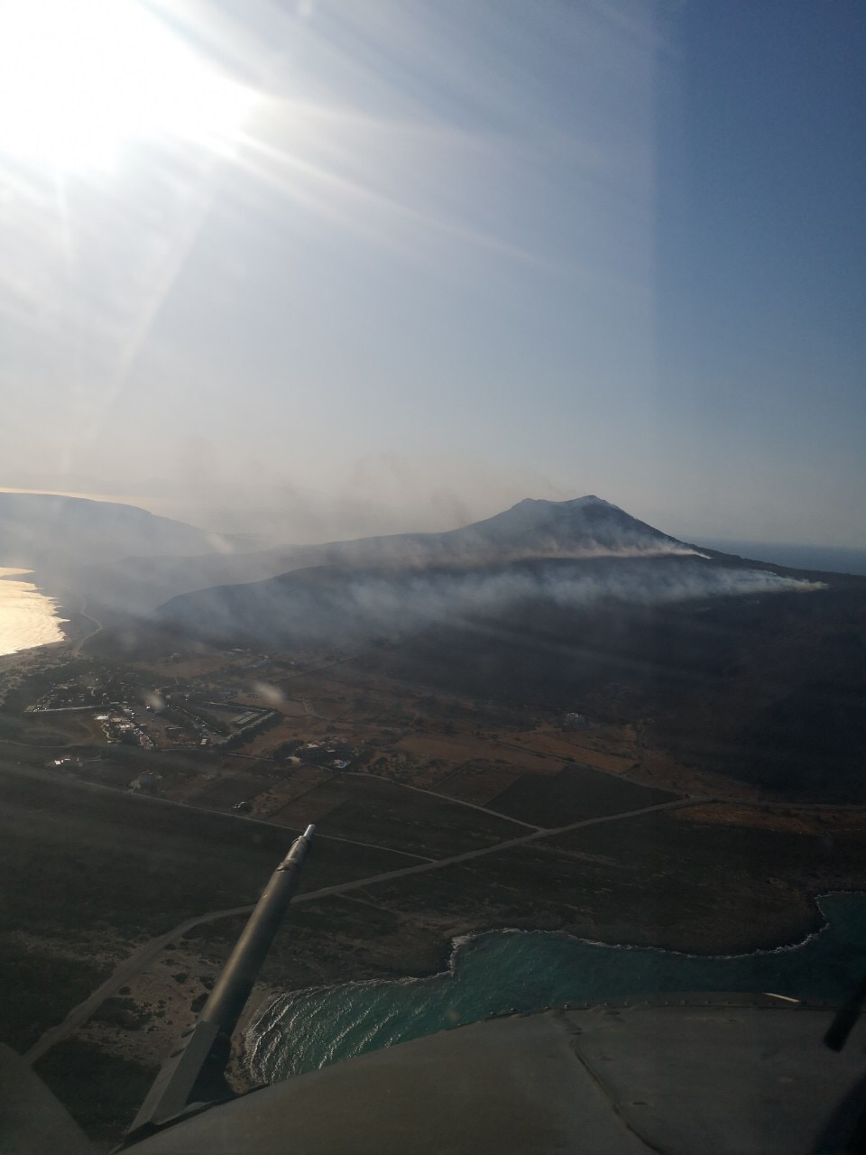 Συνδρομή του Στρατού Ξηράς στις πυρκαγιές σε Ελαφόνησο και Υμηττό (εικόνες) - Φωτογραφία 3