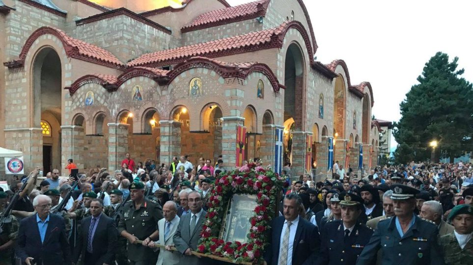 Παναγία Σουμελά στο Βέρμιο: Χιλιάδες κόσμου στον εσπερινό - Φωτογραφία 1