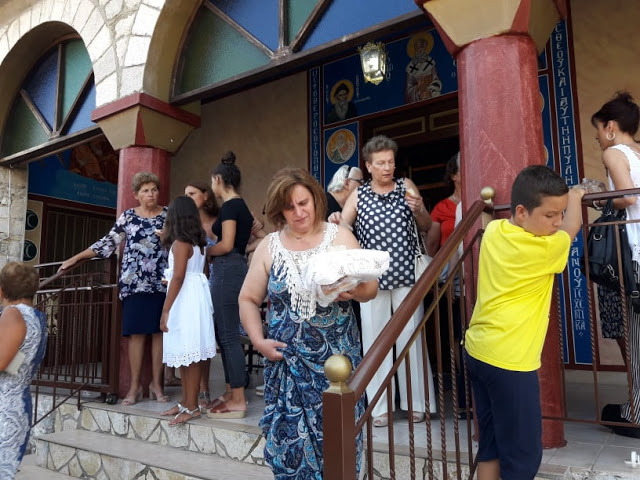 Με την παρουσία πολλών πιστών γιορτάστηκε η ΠΑΝΑΓΙΑ στα ΠΑΛΙΑΜΠΕΛΑ | ΦΩΤΟ: Στέλλα Λιάπη - Φωτογραφία 5