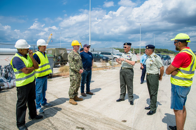 Επίσκεψη Αρχηγού Γενικού Επιτελείου Στρατού στο Λιμάνι της Αλεξανδρούπολης - Φωτογραφία 4