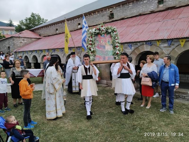 Λαμπρός εορτασμός της Παναγίας και του Νεομάρτυρος Αγίου Δημητρίου στη Σαμαρίνα (εικόνες) - Φωτογραφία 21