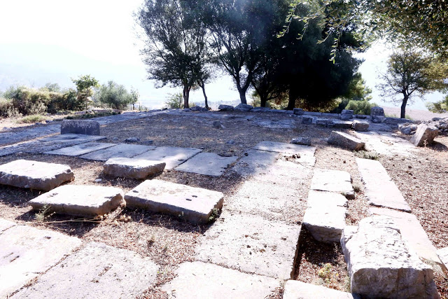 ΧΡΗΣΤΟΣ ΜΠΟΝΗΣ: Οδοιπορικό στις αρχαιότητες του ΑΣΤΑΚΟΥ - [ΦΩΤΟ] - Φωτογραφία 2