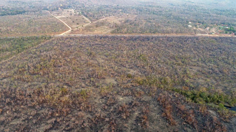 Πυρκαγιές στον Αμαζόνιο: Σάλος με τους ισχυρισμούς Μπολσονάρου ότι ίσως ανάβουν τις φωτιές οι... ΜΚΟ! - Φωτογραφία 1