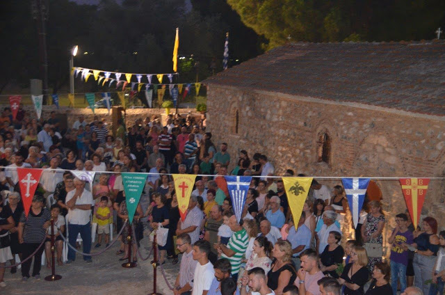 Πολλοί Πιστοί στον εσπερινό της Παναγίας Λεσινιώτισσας στην Ιερή Μονή έξω από το Λεσίνι Μεσολογγίου -[ΦΩΤΟ] - Φωτογραφία 37