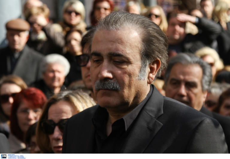 Λάκης Λαζόπουλος: Βαρύ πένθος! Πέθανε η σύζυγός του Τασούλα - Φωτογραφία 1