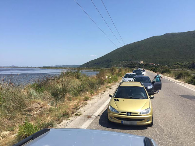 Ουρές χιλιομέτρων για Λευκάδα: Ανυπόφορη κατάσταση για τους οδηγούς (φωτο) - Φωτογραφία 2