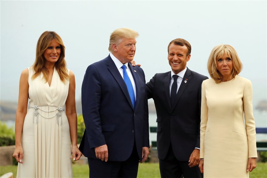 Σύνοδος G7: Η Μπριζίτ Μακρόν εμφανίστηκε με αθλητικά Louis Vuitton αξίας 630 ευρώ - Φωτογραφία 3