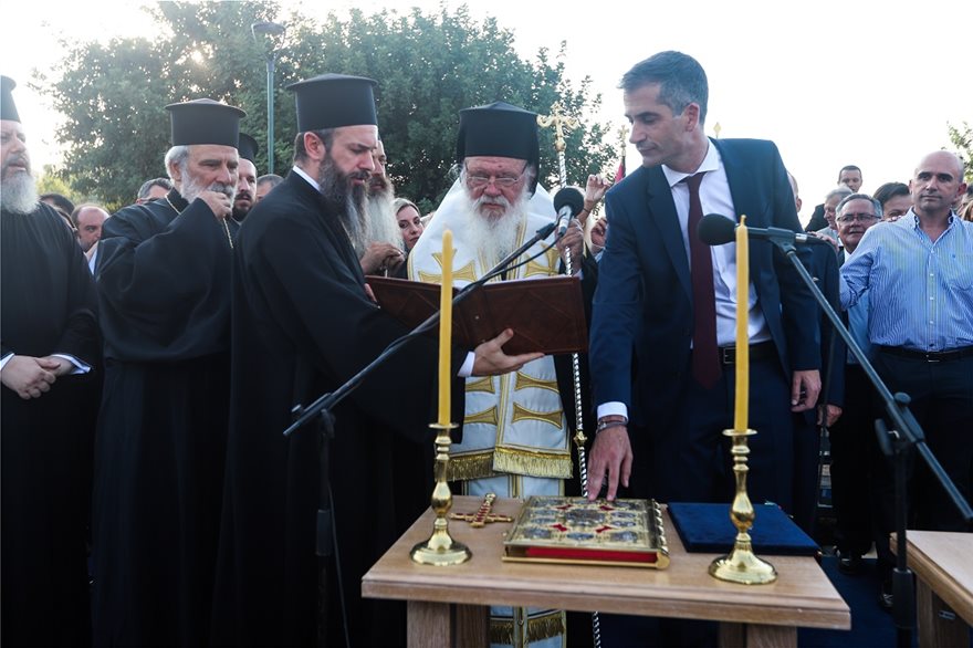 Ορκίστηκε δήμαρχος ο Κώστας Μπακογιάννης: Θα είμαι υπηρέτης των Αθηναίων - Φωτογραφία 4