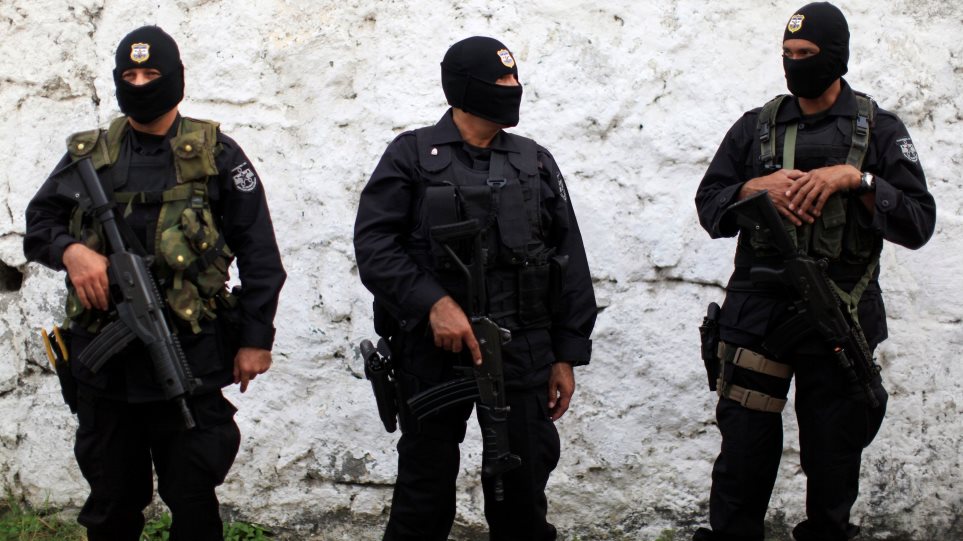 Ελ Σαλβαδόρ: Αστυνομικοί πήραν τον νόμο στα χέρια τους - 116 εκτελέσεις σε μία 5ετία - Φωτογραφία 1