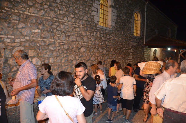 ΠΡΟΔΡΟΜΟΣ Ξηρομέρου: Με πολύ κόσμο ο Εσπερινός και η Λιτανεία στο Ιερό Ναό Αγίου Ιωάννου Προδρόμου -[ΦΩΤΟ-ΒΙΝΤΕΟ] - Φωτογραφία 114