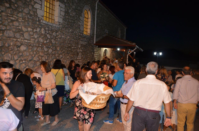 ΠΡΟΔΡΟΜΟΣ Ξηρομέρου: Με πολύ κόσμο ο Εσπερινός και η Λιτανεία στο Ιερό Ναό Αγίου Ιωάννου Προδρόμου -[ΦΩΤΟ-ΒΙΝΤΕΟ] - Φωτογραφία 115